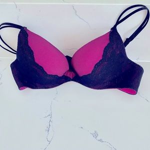 Victoria’s Secret- VERY SEXY SEXY EMBRACE - 34A - Push-up Bra - Pink, Black Lace